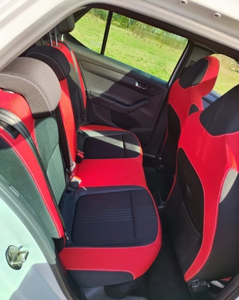 Skoda Fabia cena 59000 przebieg: 56000, rok produkcji 2019 z Gogolin małe 137